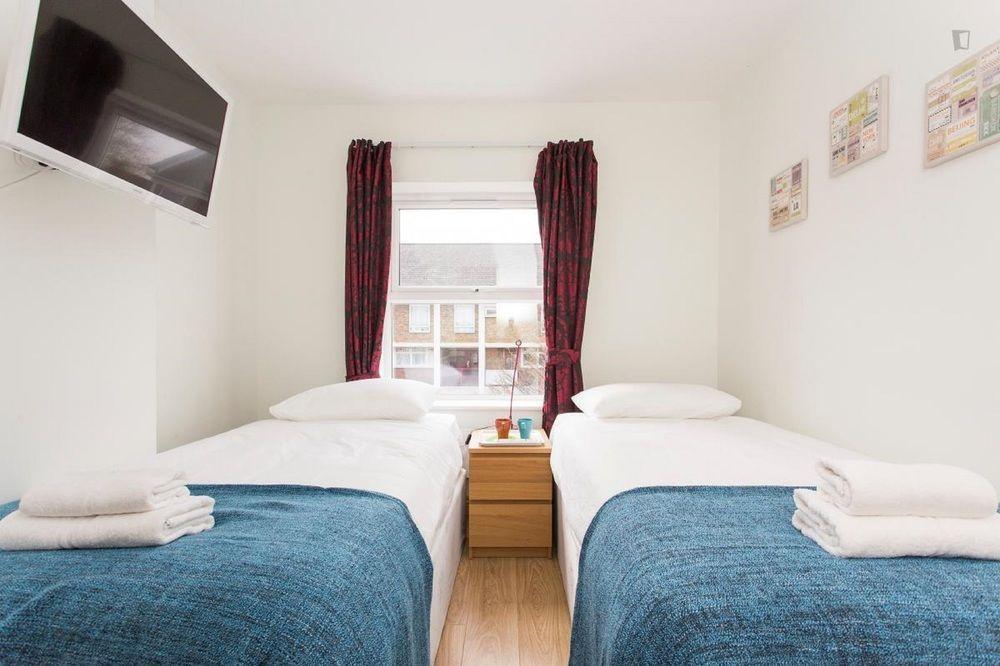 406 Harrow London Bagian luar foto